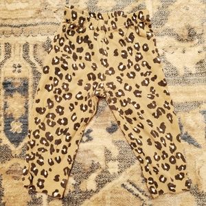 Cheetah print leggings